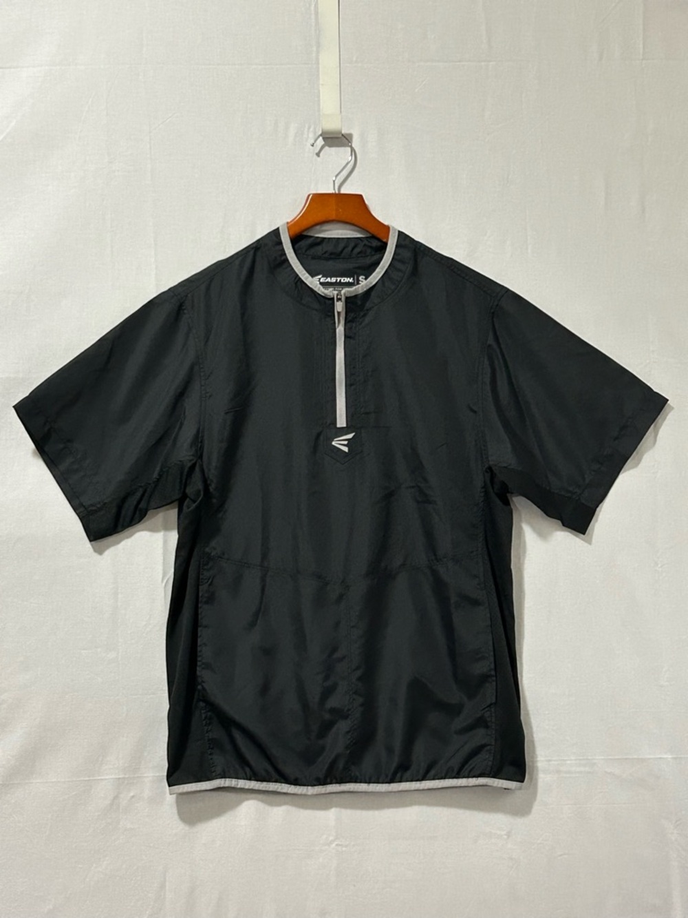 Easton - Black Short-Sleeve Quarter-Zip Pullover with Gray Trim